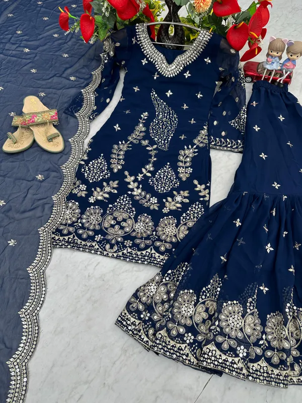 Women's_pakistani_sarara_set