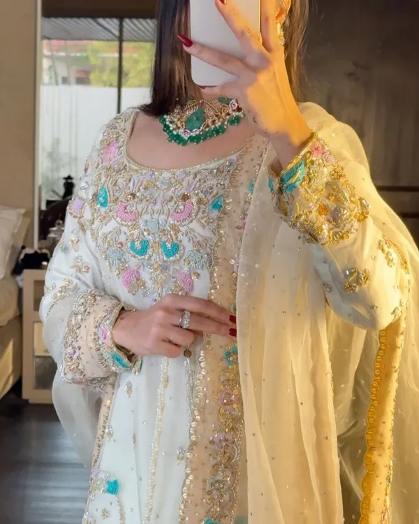 White_Georgette_Pakistani_Suit_For_Women