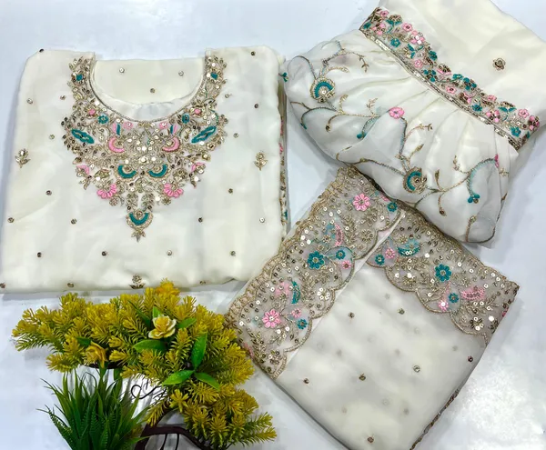 White_Georgette_Pakistani_Suit_For_Women