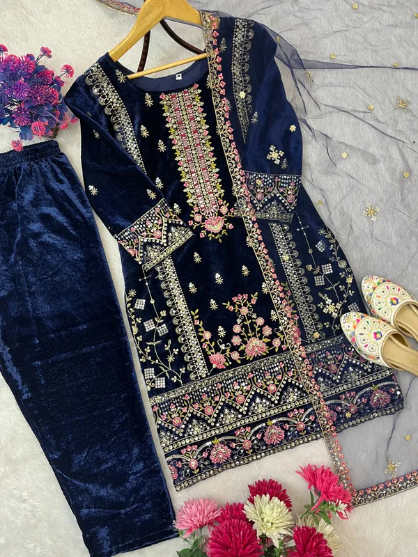 Women's_pakistani_suits