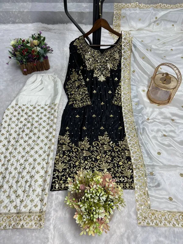 Black_Chinon_Silk_Pakistani_Suit_For_Women