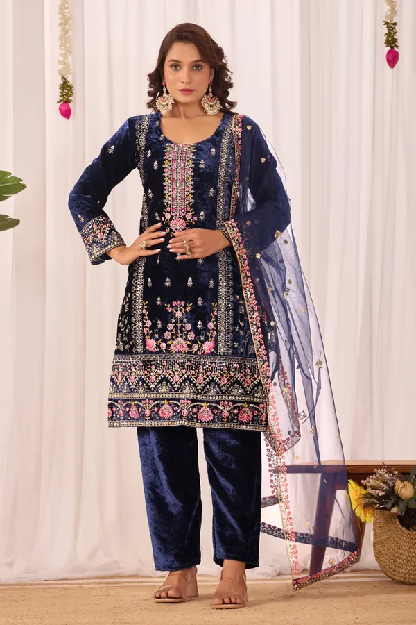 Women's_pakistani_suits