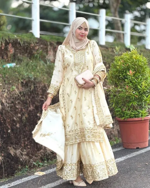 Off_White_Chinon_Silk_Suit_Set_For_Women