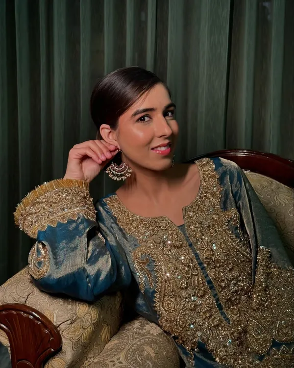 Women's_pakistani_suits