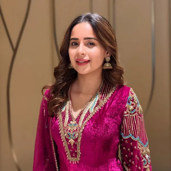 Women's_party_wear_outfit
