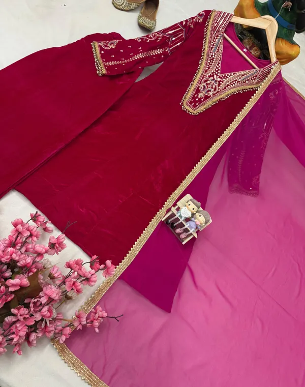 Women's_party_wear_outfit
