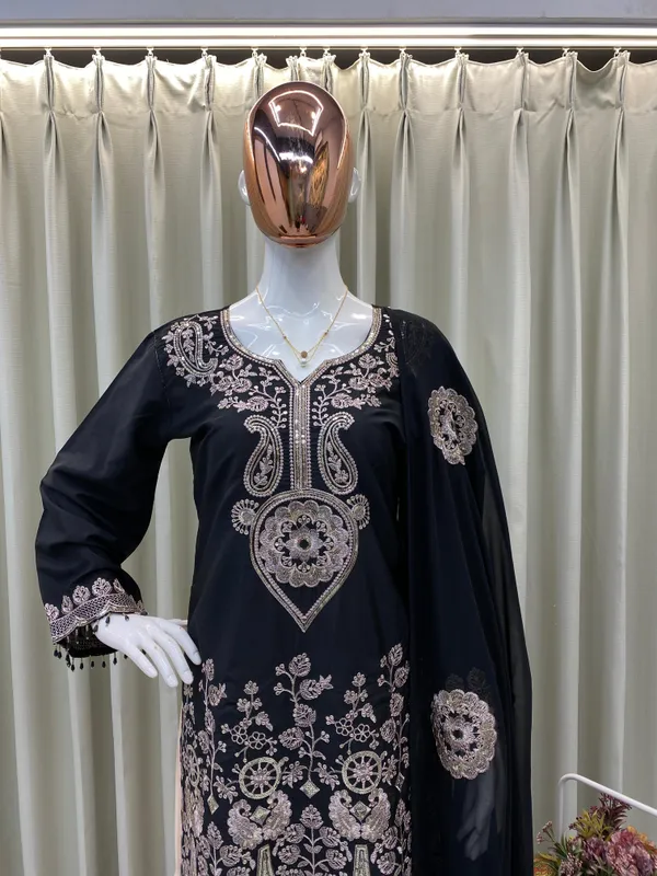 Women's_trending_marriage_wear