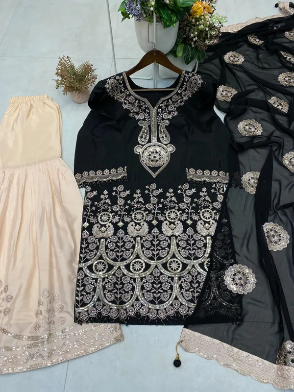 Women's_trending_marriage_wear