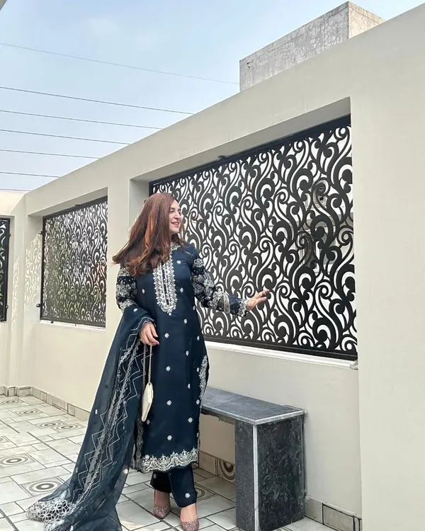 Blue_Georgette_Kurta_Set_For_Women