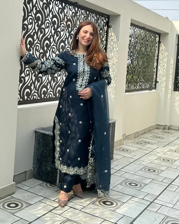 Blue_Georgette_Kurta_Set_For_Women