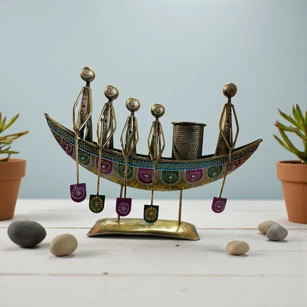Multicolor_Metal,Ethnic_Boat_With_Paddlers