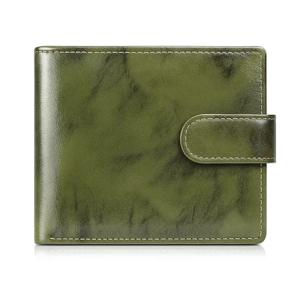 Classic_Green_Genuine_Leather_Wallet_–_Minimalist_Design