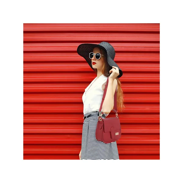Red_Leather_20X20X8_Cm_Premium_Hardware_With_Adjustable_Strap_Handbag_For_Women