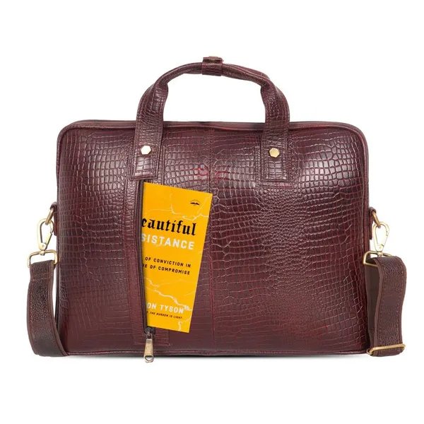 Reddish_Brown_Sophisticated_Leather_Messenger_Bag_For_Men