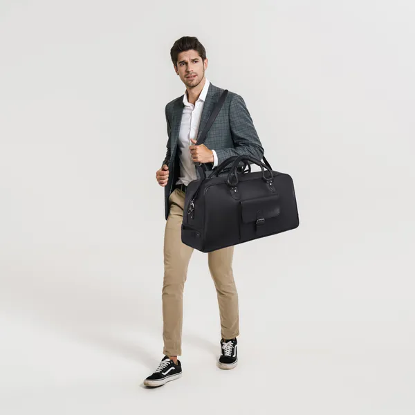Black_Classic_Leather_Travel_With_Shoulder_Strap_Spacious_Overnight_&_Weekender_Duffel_Bag_For_Men