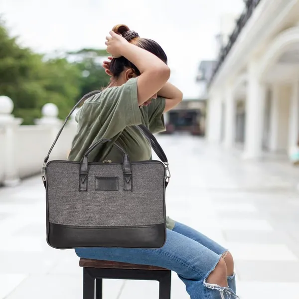 Grey_And_Black_Polyester_Fits_Up_To_16_In_Laptops_3_Compartments_12X16X3_In_Shoulder_&_Hand_Laptop_Messenger_Bag_For_Men