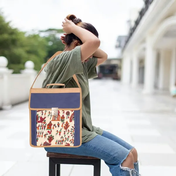 Multicolor_Printed_Jute_Fits_Up_To_12_In_Devices_3_Compartments_(14X12X4_In)_Professional_Laptop_&_Tablet_Messenger_Bag_For_Women