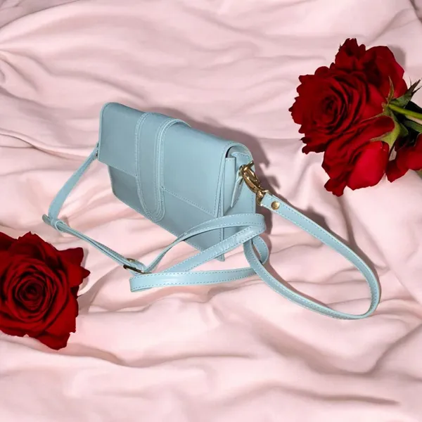 Sky_Blue_Elegant_Leather_Crossbody_Sling_Bag_Compact_Shoulder_Bag_For_Women