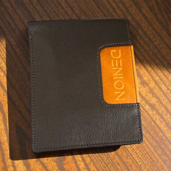 Premium_Bifold_Leather_Wallet_–_Everyday_Carry_Essential