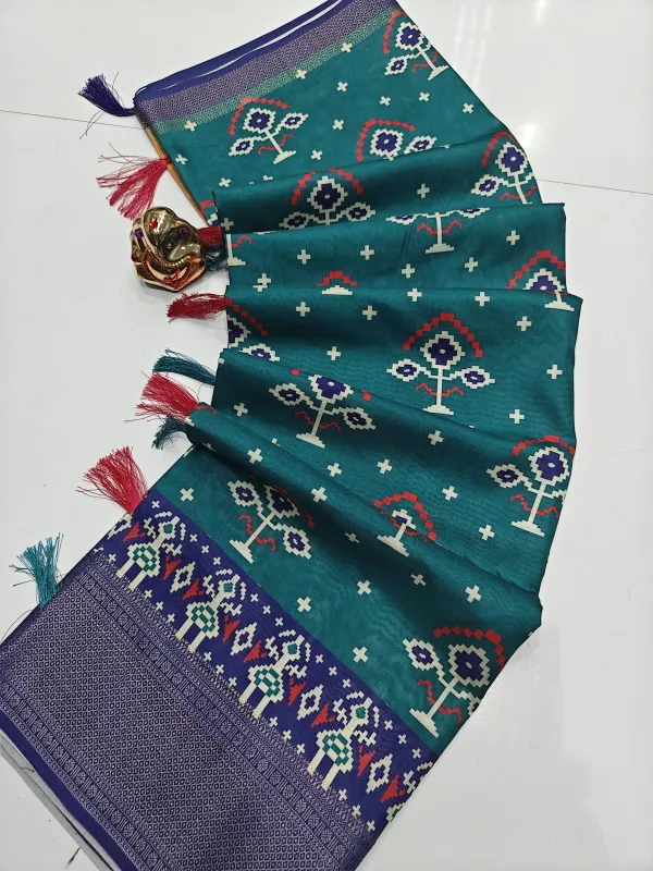 Blue_Cotton_Silk_Printed_Hand_Batik_Pure_Regular_Saree_For_Women