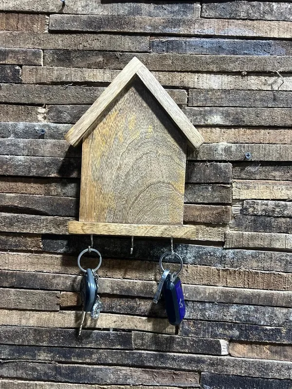 Brown_Premium_Quality_Wood_Key_Holder_(3_Hooks)