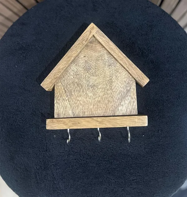 Brown_Premium_Quality_Wood_Key_Holder_(3_Hooks)