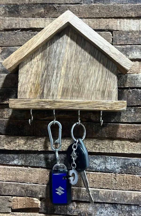 Brown_Premium_Quality_Wood_Key_Holder_(4_Hooks)