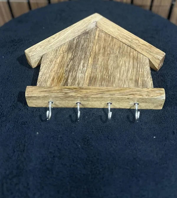 Brown_Premium_Quality_Wood_Key_Holder_(4_Hooks)