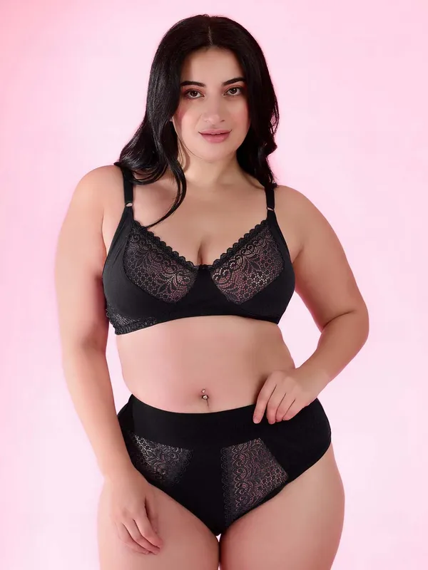 Black_Lace_Bralette_&_High_Waist_Lingerie_Set