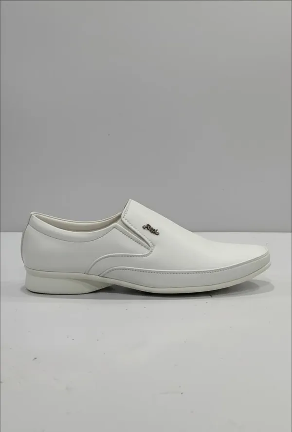 Prime_White_Slip_-_On_for_Men