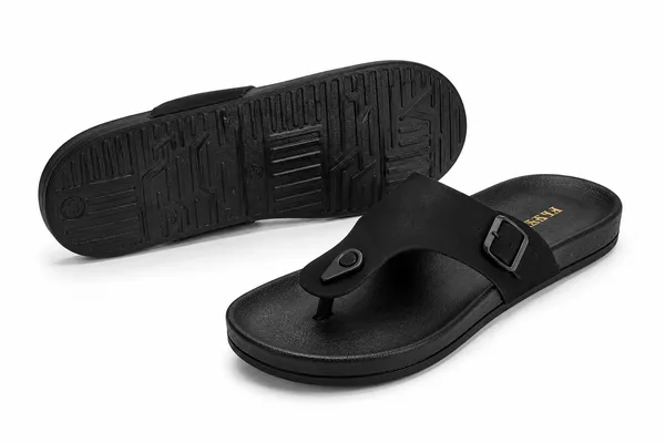 Fleek_Buckle_Ease_Black_Slippers