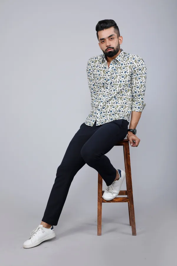 Men's_White_&_Blue_Floral_Print_Cotton_Regular_Fit_Shirt_-_Doriyan