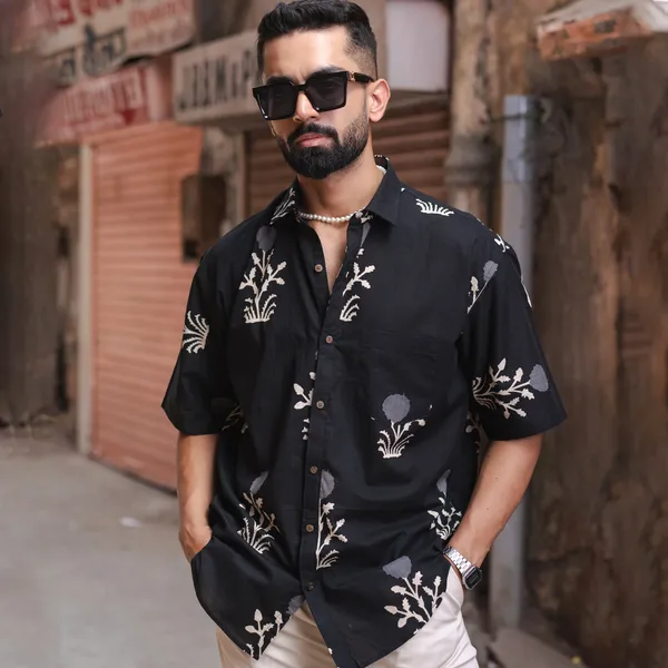 Men's_Black_Floral_Printed_Half_Sleeve_Slim_Fit_Shirt_-_Doriyan
