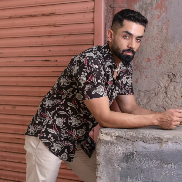 Men's_Multi_Colour_Floral_Printed_Half_Sleeve_Slim_Fit_Shirt_-_Doriyan