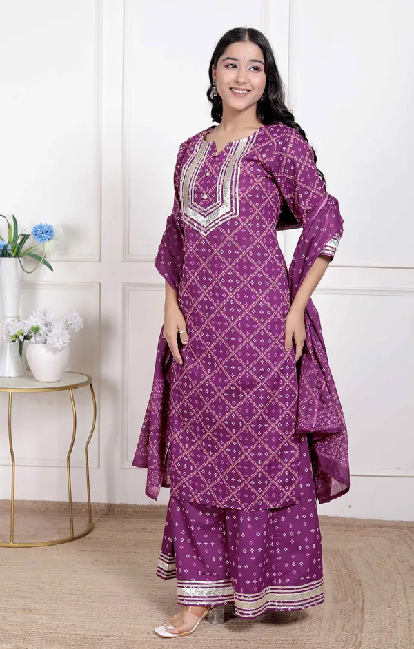 Doriyan_Magenta_Embroidered_cotton_Kurta_with_Palazzo_and_Dupatta