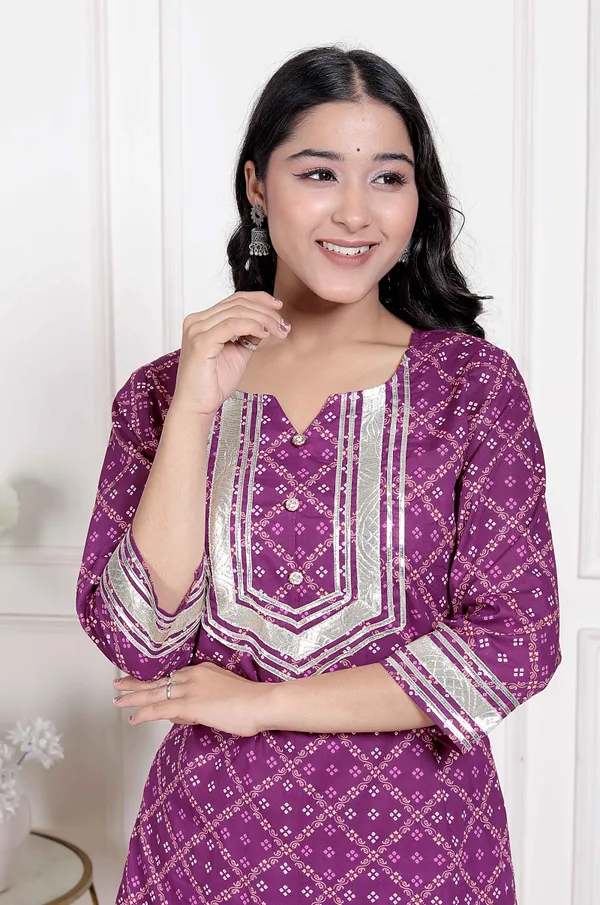 Doriyan_Women_cotton_Magenta_gota_work_Kurta_with_Flared_Palazzo