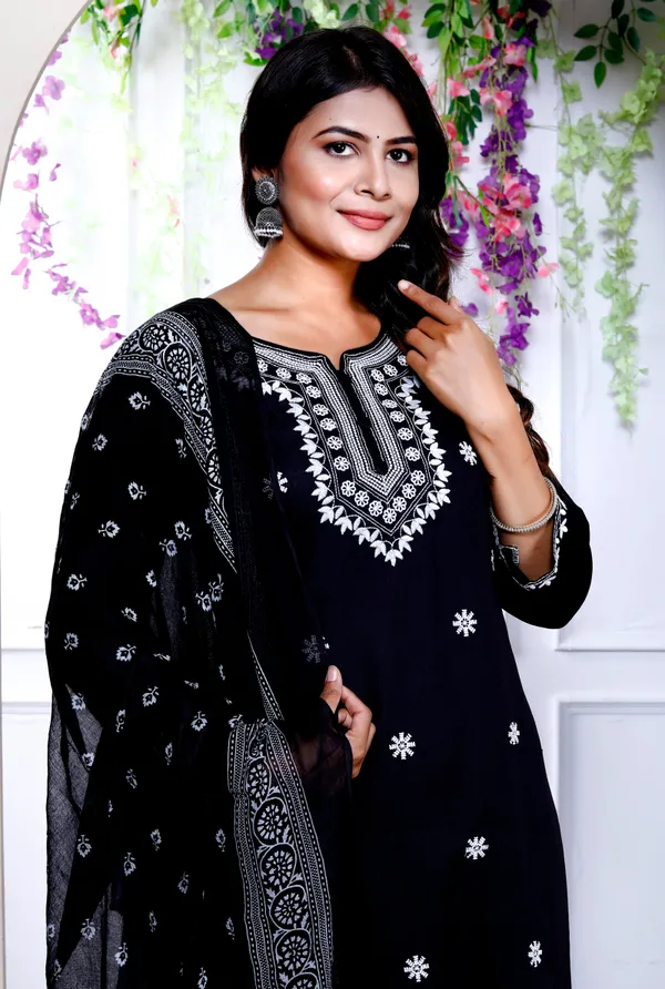 Doriyan_Womens_Black_Embroidery_Straight_Kurta_with_Palazzo_and_Dupatta