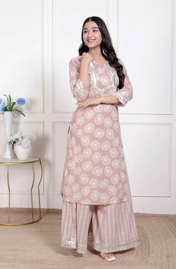 Doriyan_Womens_Brown_Floral_Printed_Straight_Ethnic_Kurta_with_Palazzo
