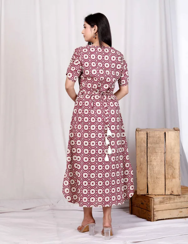 Doriyan_Womens_Cotton_Floral_Printed_Cream_A-Line_Maxi_Dress_with_Buttons
