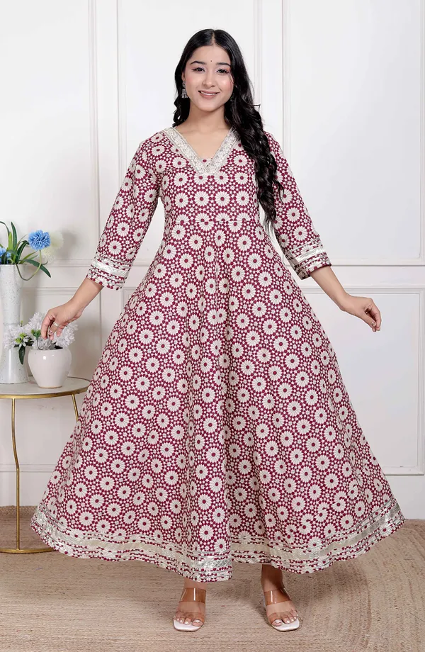 Doriyan_Women's_Cream_Embroidered_Cotton_Anarkali_KurtaÃ‚