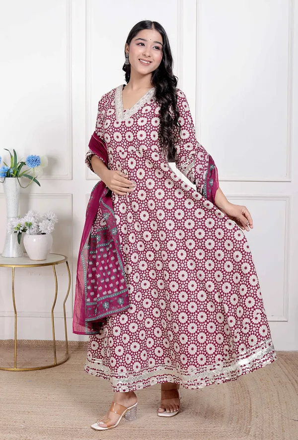 Doriyan_Women's_Cream_Embroidered_Cotton_Anarkali_Kurta_and_Dupatta