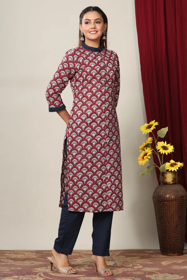 Doriyan_Womens_Maroon_&_Navy_Blue_Printed_Pure_Cotton_Kurti