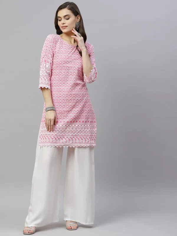 Doriyan_Womens_Pink_Ethnic_Motifs_Embroidered_Chikankari_Straight_Kurti