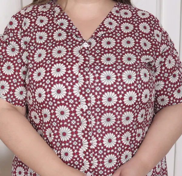 Doriyan_WOMENS_Plus_Size_Cotton_Floral_Printed_Cream_A-Line_Kurta_with_Buttons