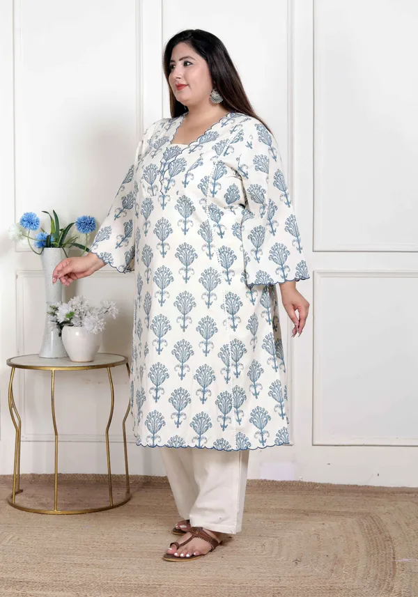 Doriyan_Womens_Plus_Size_Off_White_Floral_Printed_Cotton_Flex_Kurta_with_Pant