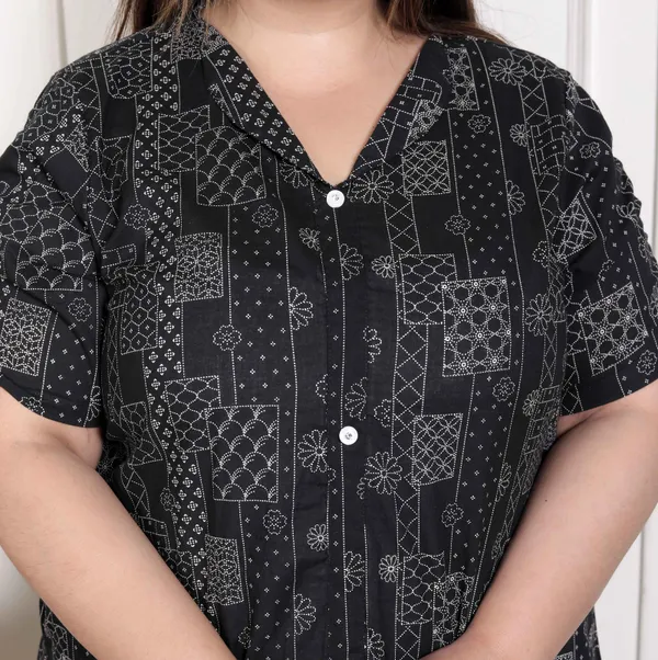 Doriyaaan_WOMENS_Plus_Size_Pure_Cotton_Black_Floral_Printed_Front_Button_A-Line_Kurta