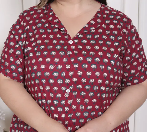 Doriyaaan_WOMENS_Plus_Size_Relaxed_Fit_Red_Floral_Printed_A-Line_Pure_Cotton_Kurta