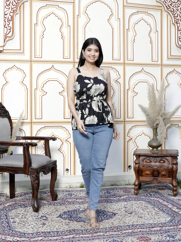 Doriyan_Womens_Pure_Cotton_Black_Floral_Print_Flared_Strappy_Noodle_PeplumTop