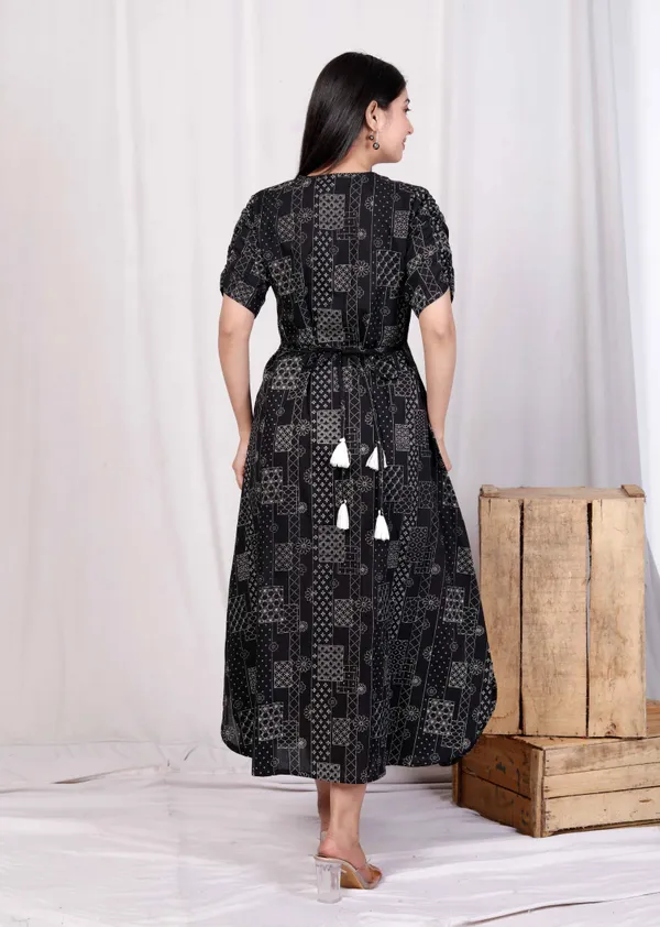 Doriyaaan_Womens_Pure_Cotton_Black_Floral_Printed_Front_Button_A-Line_Midi_Dress