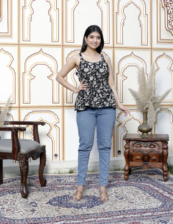 Doriyan_Womens_Pure_Cotton_Black_Floral_Printed_Noodle_Straps_Peplum_Top